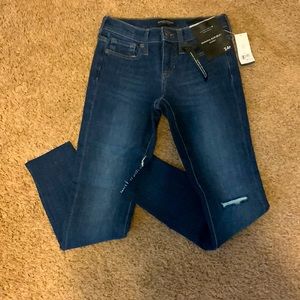 NWT Banana Republic Skinny Zero Gravity Ankle Jean Fray Hem 24p